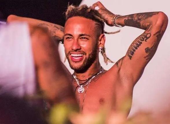 进球后仿效 进球后仿效